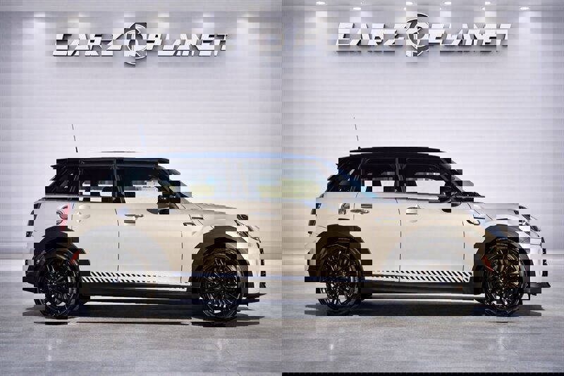 Used 2022 MINI Cooper S FWD image 2