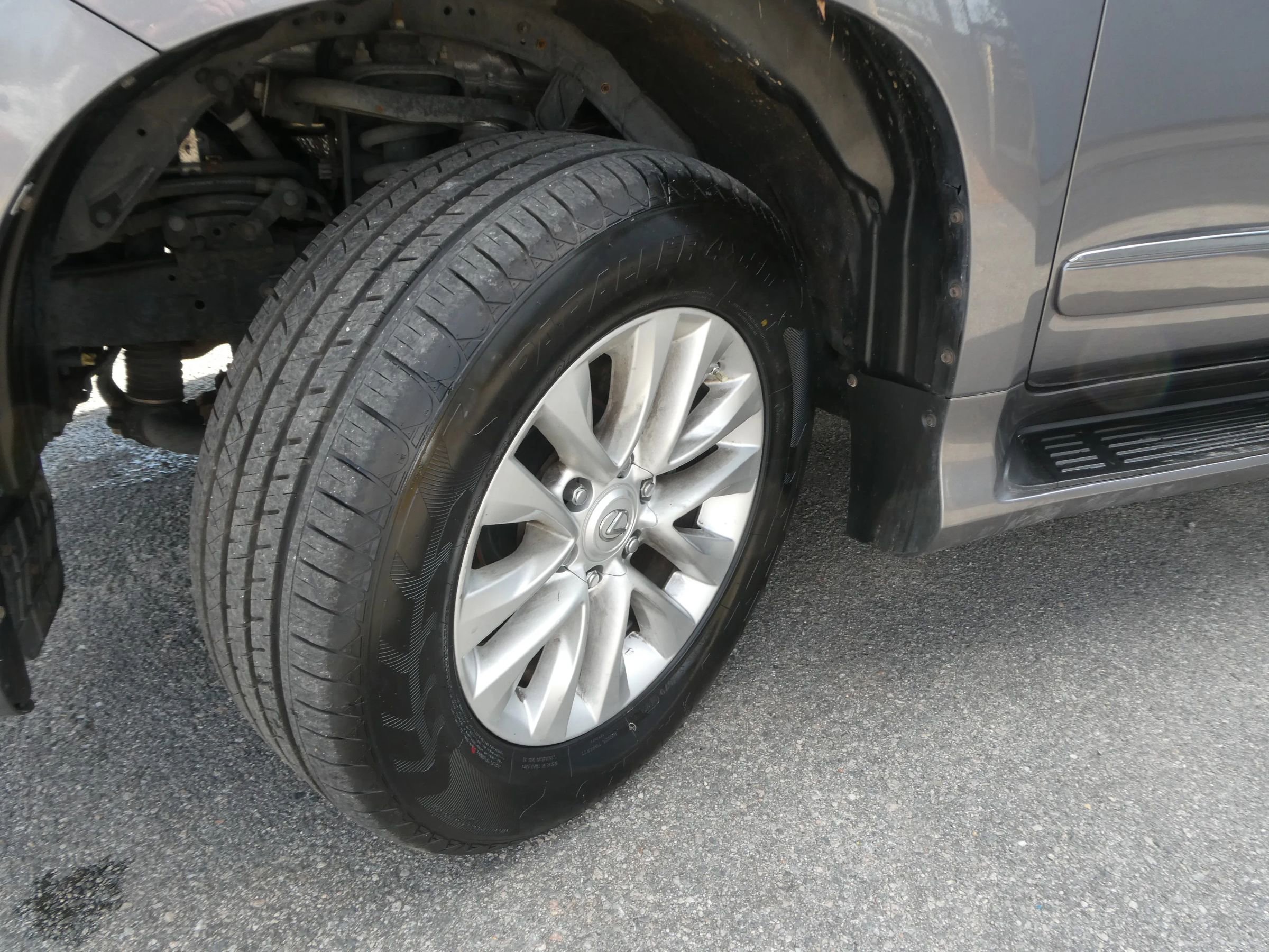 Used 2016 Lexus GX 460 w/ Premium Package image 36