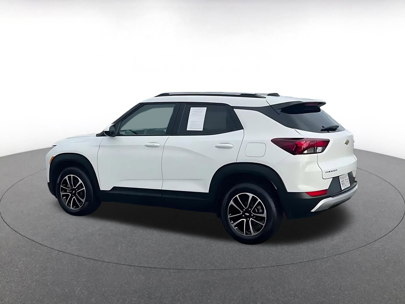 Used 2025 Chevrolet TrailBlazer LT image 10