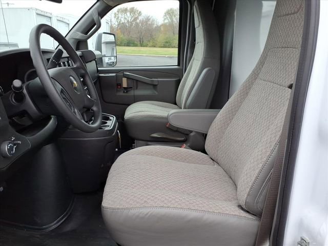 New 2025 Chevrolet Express 3500 w/ Power Convenience Package RWD image 5