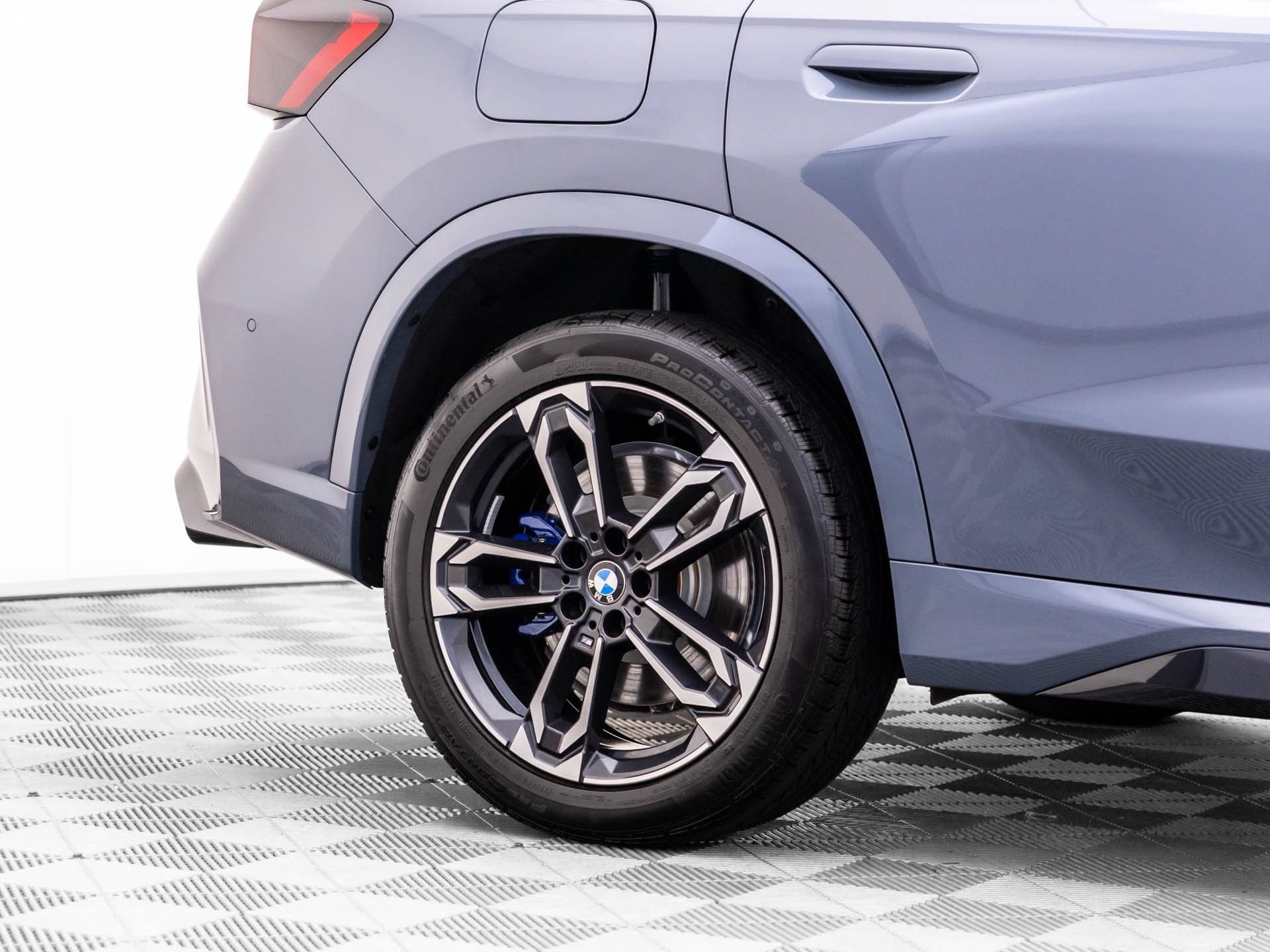 Used 2025 BMW X1 M35i w/ Premium Package AWD/4WD image 38