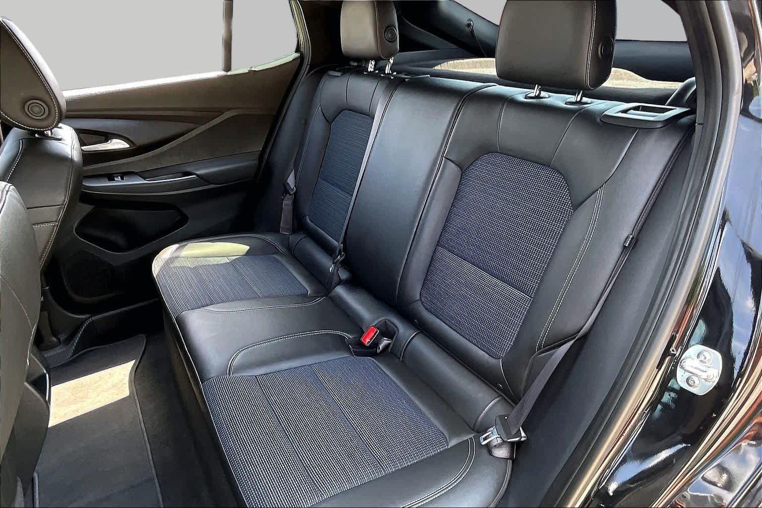 Used 2024 Buick Envista Sport Touring w/ Convenience I Package FWD image 19