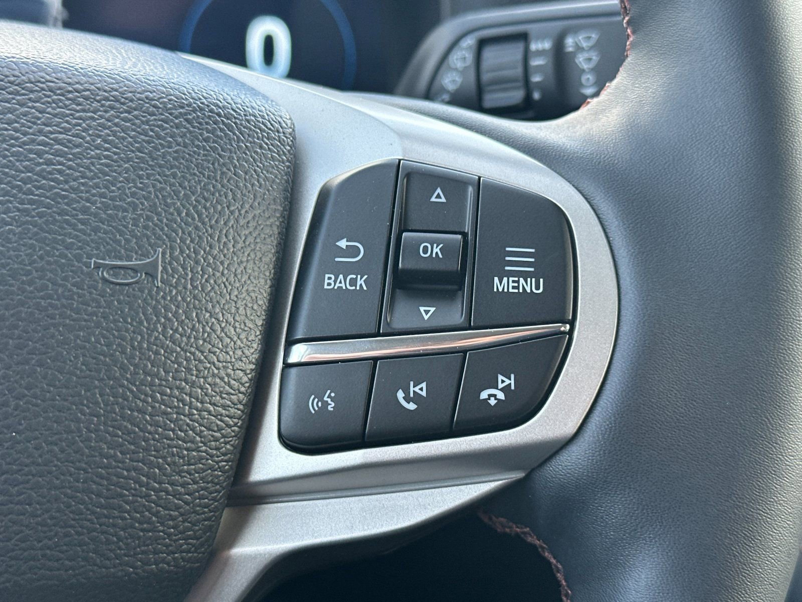 New 2026 Ford Explorer Active w/ Active Comfort Package RWD image 28