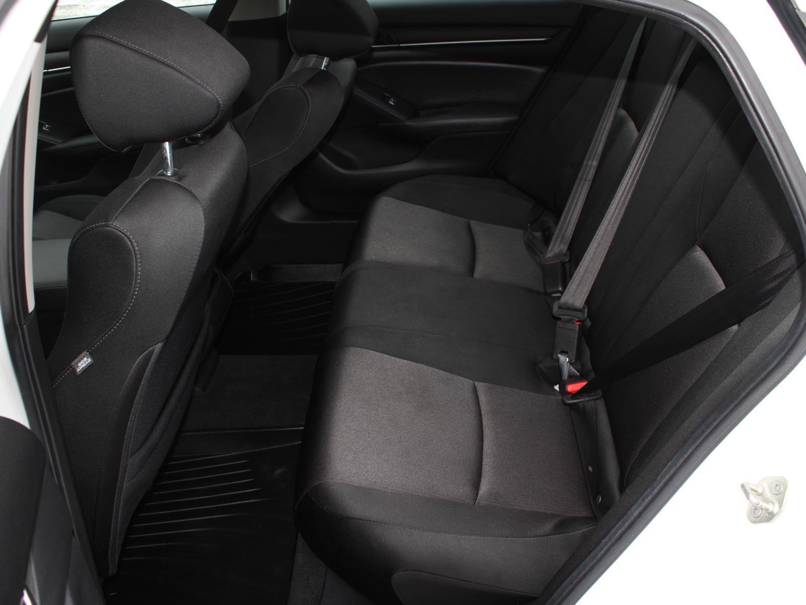 Used 2019 Honda Accord EX image 17