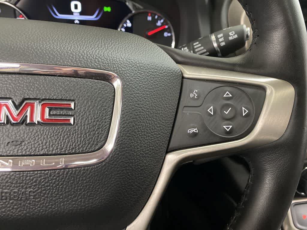 Used 2022 GMC Acadia Denali w/ Denali Ultimate Package AWD/4WD image 21