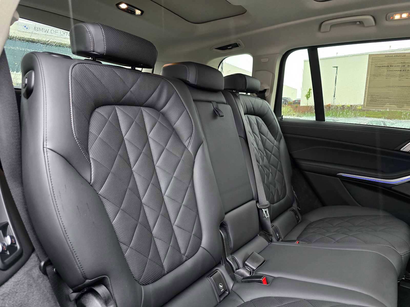 Used 2025 BMW X7 xDrive40i w/ Premium Package image 14