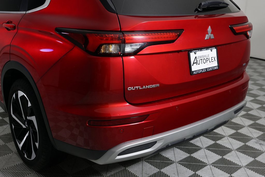 Used 2022 Mitsubishi Outlander SE image 48