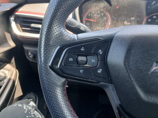 Used 2022 Chevrolet TrailBlazer RS w/ Sun and Liftgate Package AWD/4WD image 34
