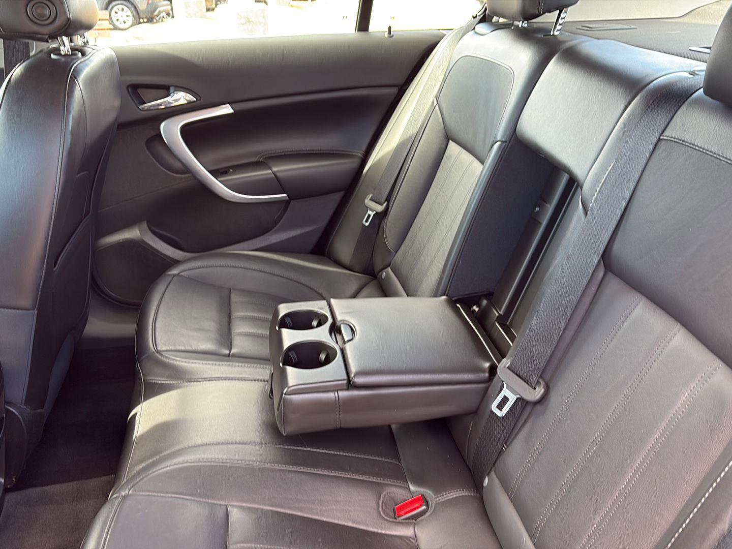 Used 2017 Buick Regal Sport Touring image 19