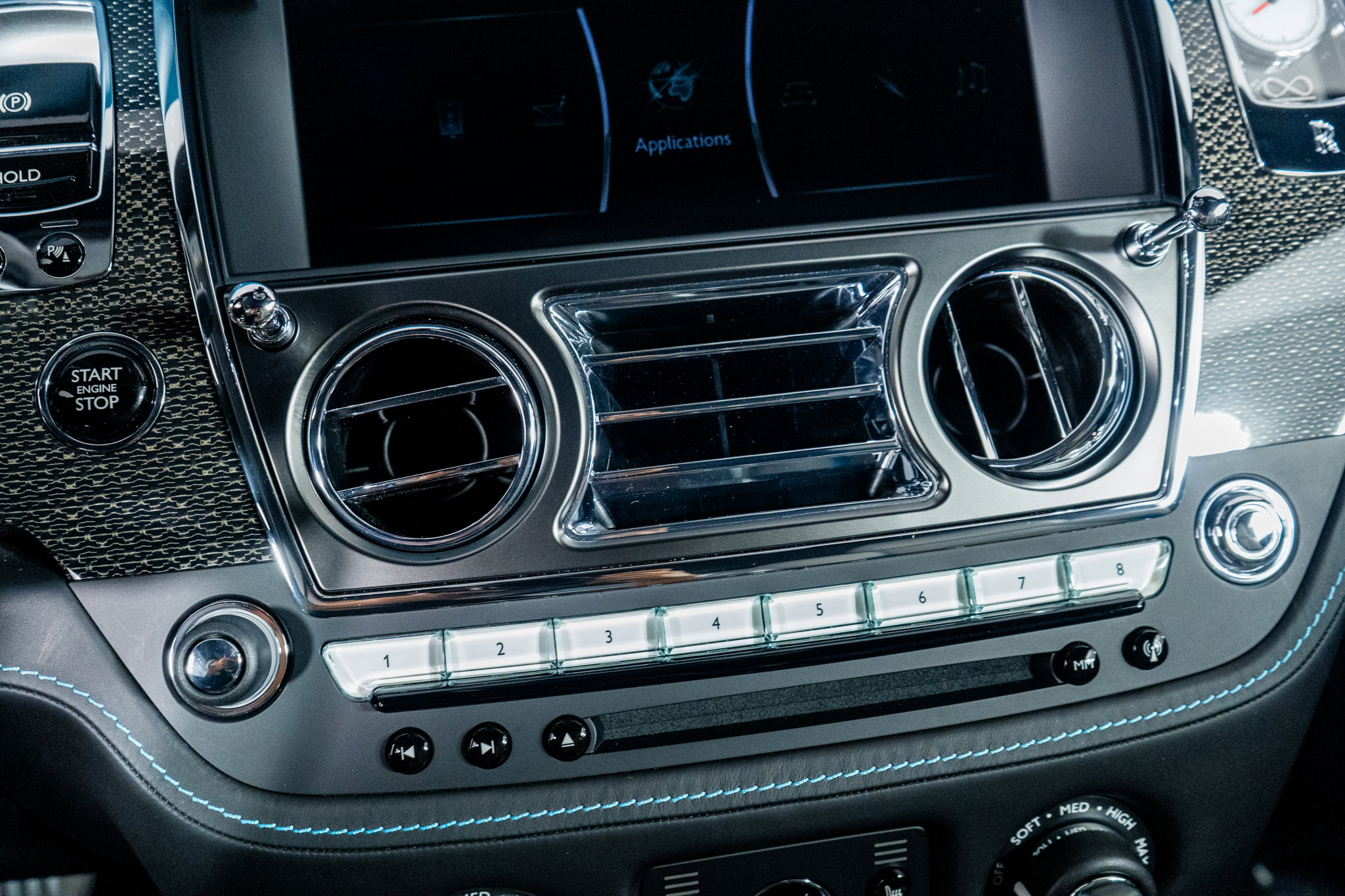 Used 2020 Rolls-Royce Wraith image 43