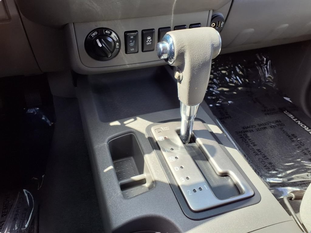 Used 2019 Nissan Frontier SV w/ Value Truck Package AWD/4WD image 12