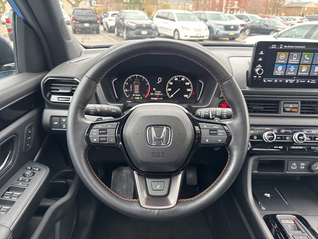 Used 2025 Honda Pilot TrailSport image 24