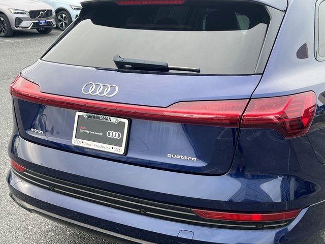 Used 2021 Audi e-tron Premium w/ Convenience Plus Package image 8