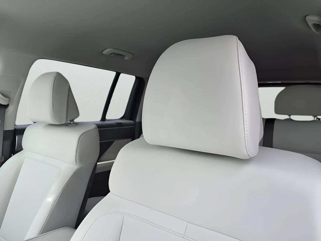 New 2026 Hyundai Santa Fe SE FWD image 8