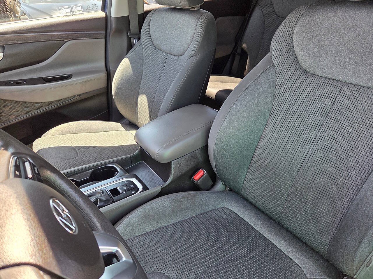 Used 2019 Hyundai Santa Fe SE AWD/4WD image 34