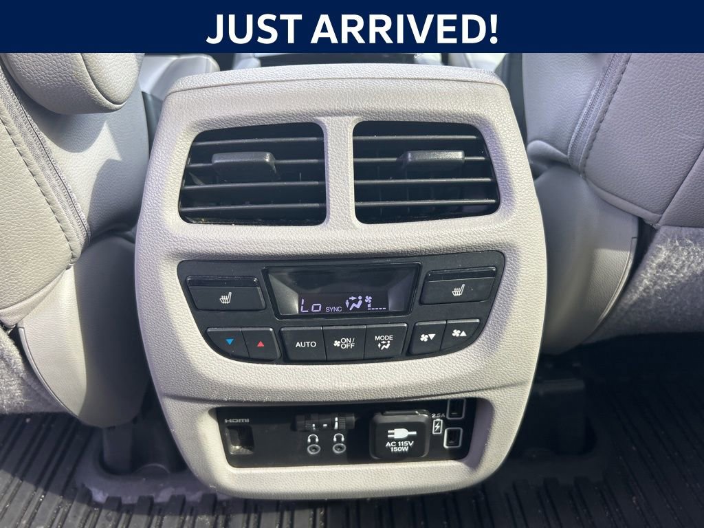 Used 2019 Honda Pilot Touring image 11