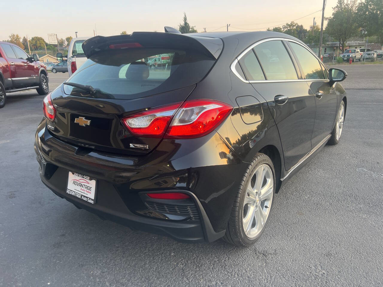 Used 2017 Chevrolet Cruze Premier w/ RS Package image 6