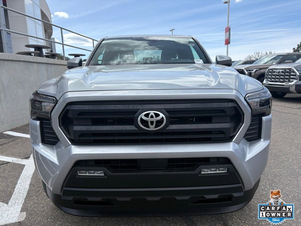 Used 2024 Toyota Tacoma SR5 AWD/4WD image 12