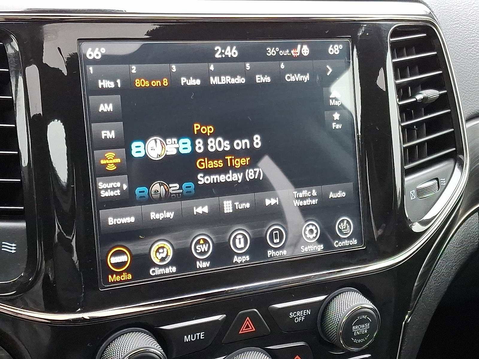 Used 2021 Jeep Grand Cherokee Limited X image 19