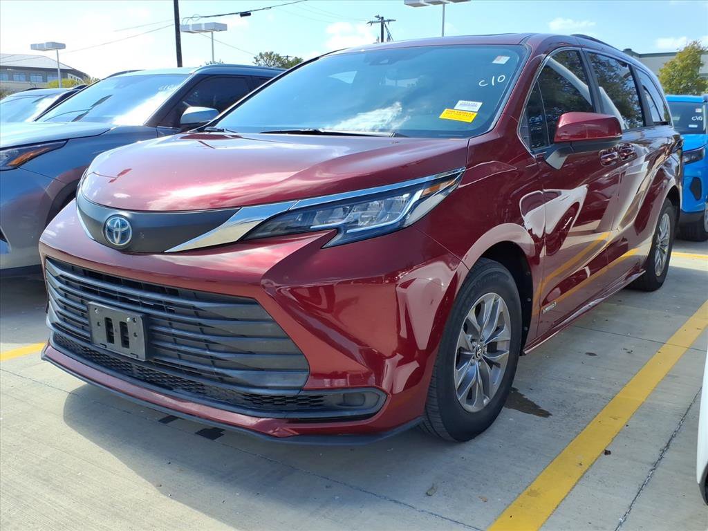 Used 2021 Toyota Sienna LE