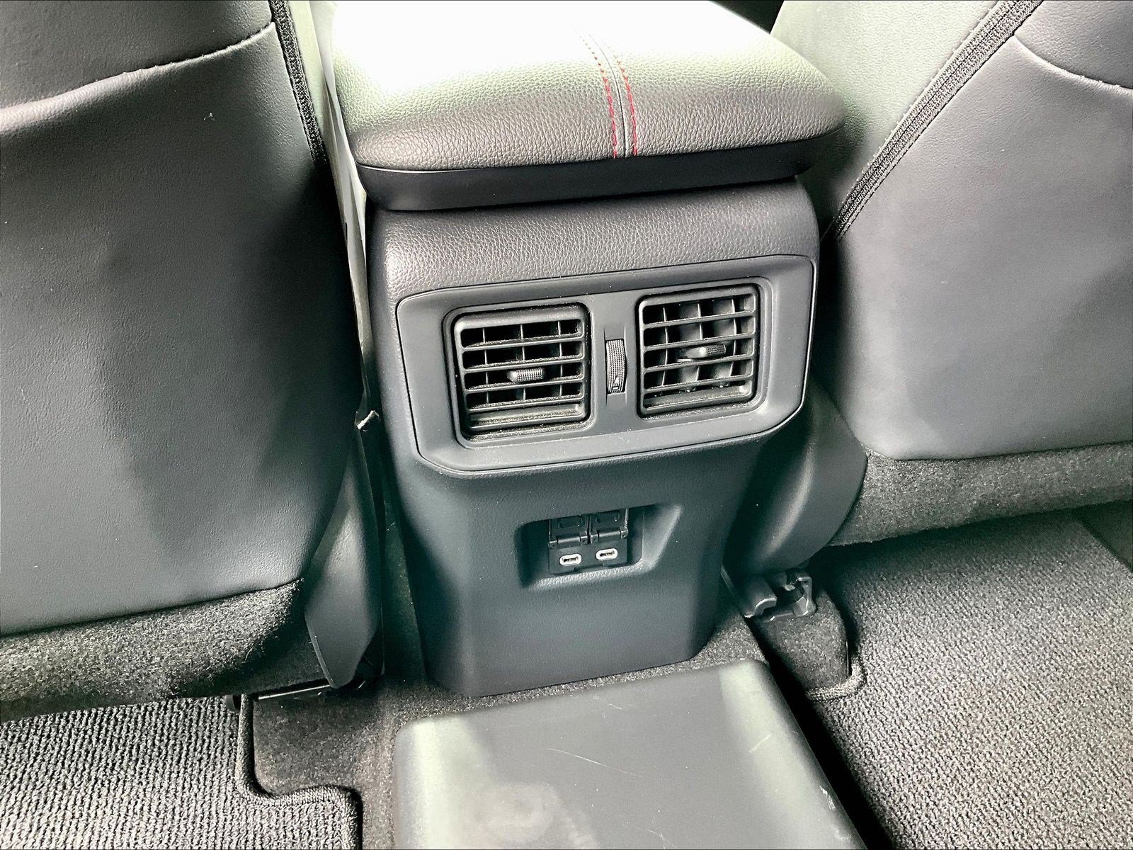 Used 2025 Toyota RAV4 XSE w/ Weather Package AWD/4WD image 10