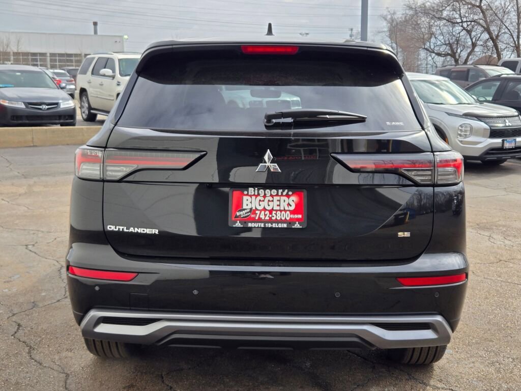 New 2026 Mitsubishi Outlander SE AWD/4WD image 12