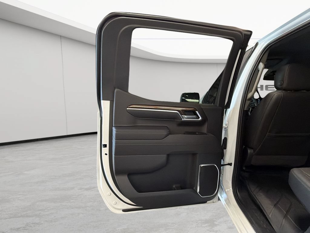 New 2026 Chevrolet Silverado 1500 LT w/ Leather Package AWD/4WD image 39
