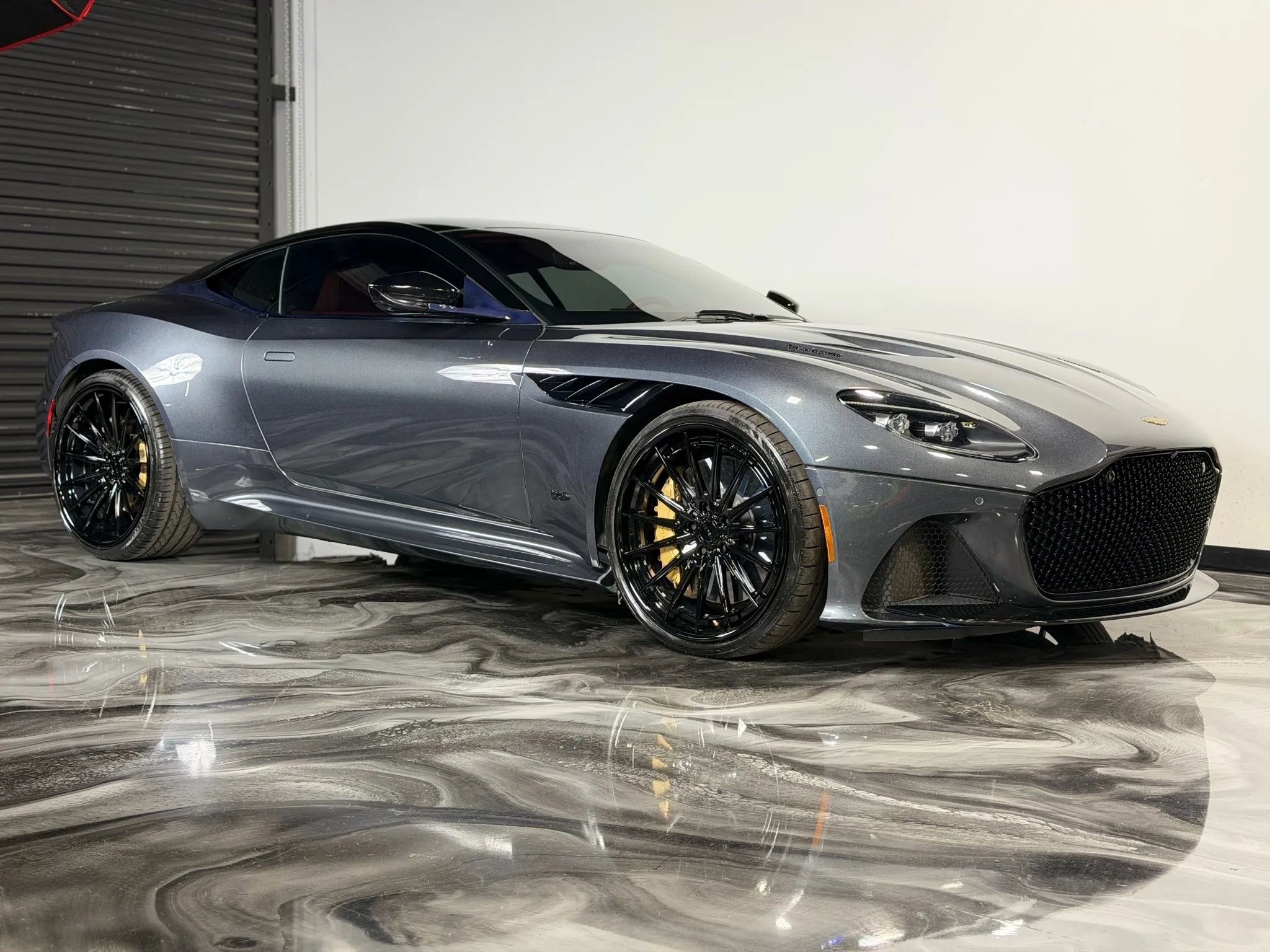 Used 2019 Aston Martin DBS Superleggera image 15