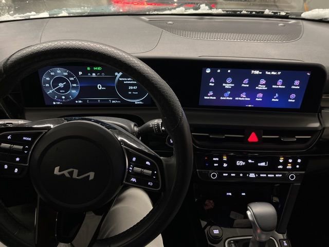 Certified 2024 Kia Seltos S image 7