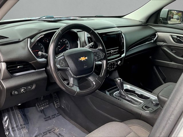 Used 2020 Chevrolet Traverse LT image 14