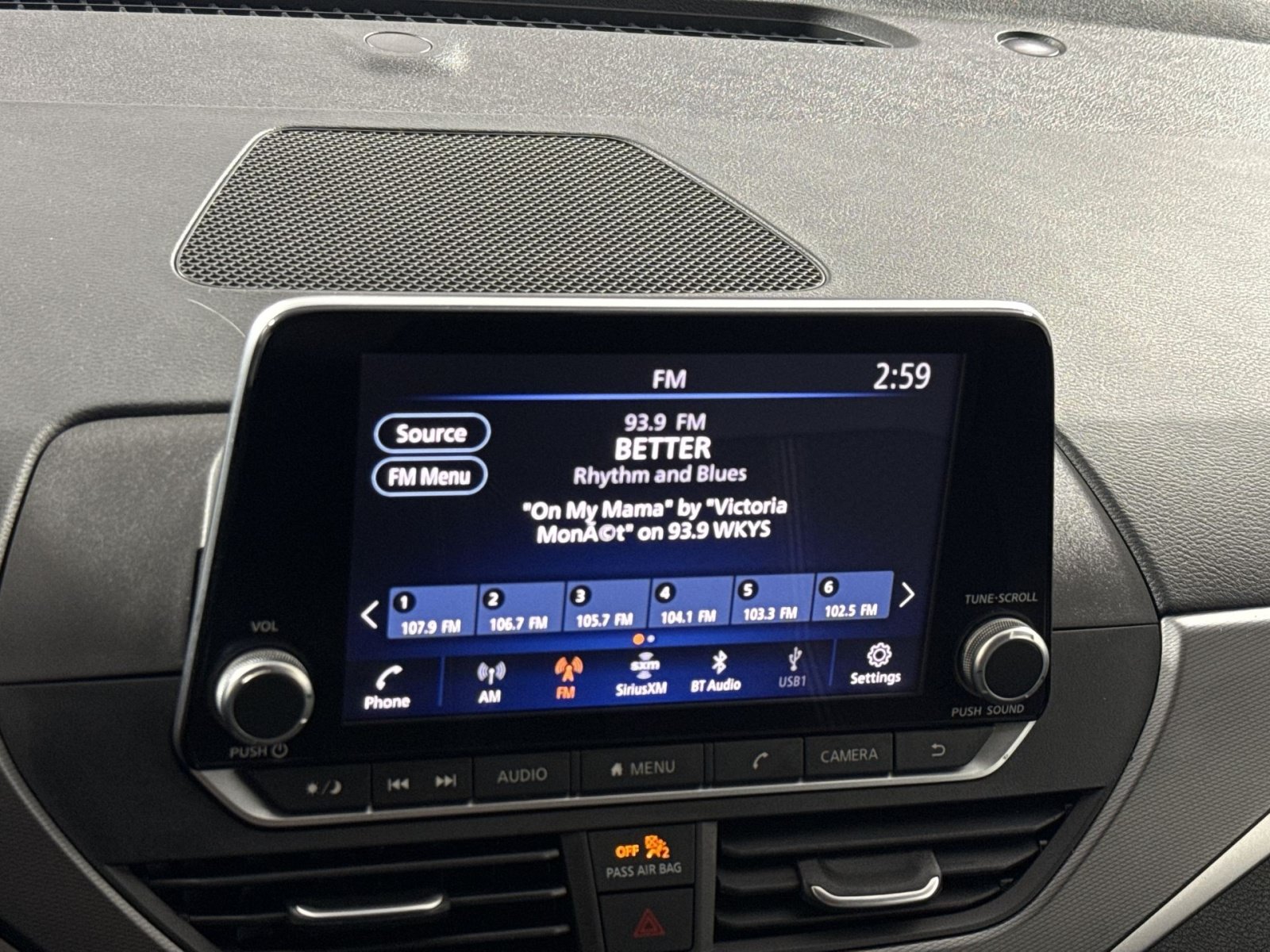 Used 2025 Nissan Altima 2.5 SR FWD image 18