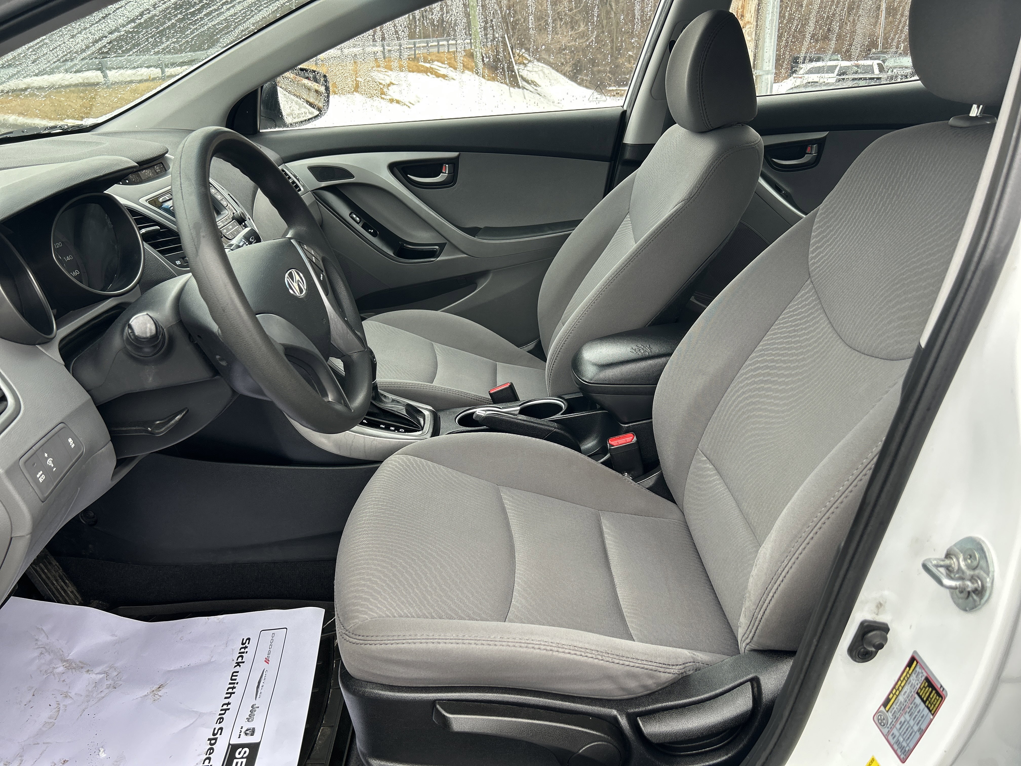 Used 2016 Hyundai Elantra SE image 6