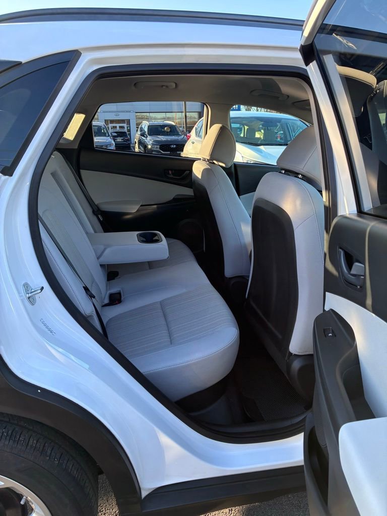 Used 2023 Hyundai Kona SEL w/ Cargo Package AWD/4WD image 23