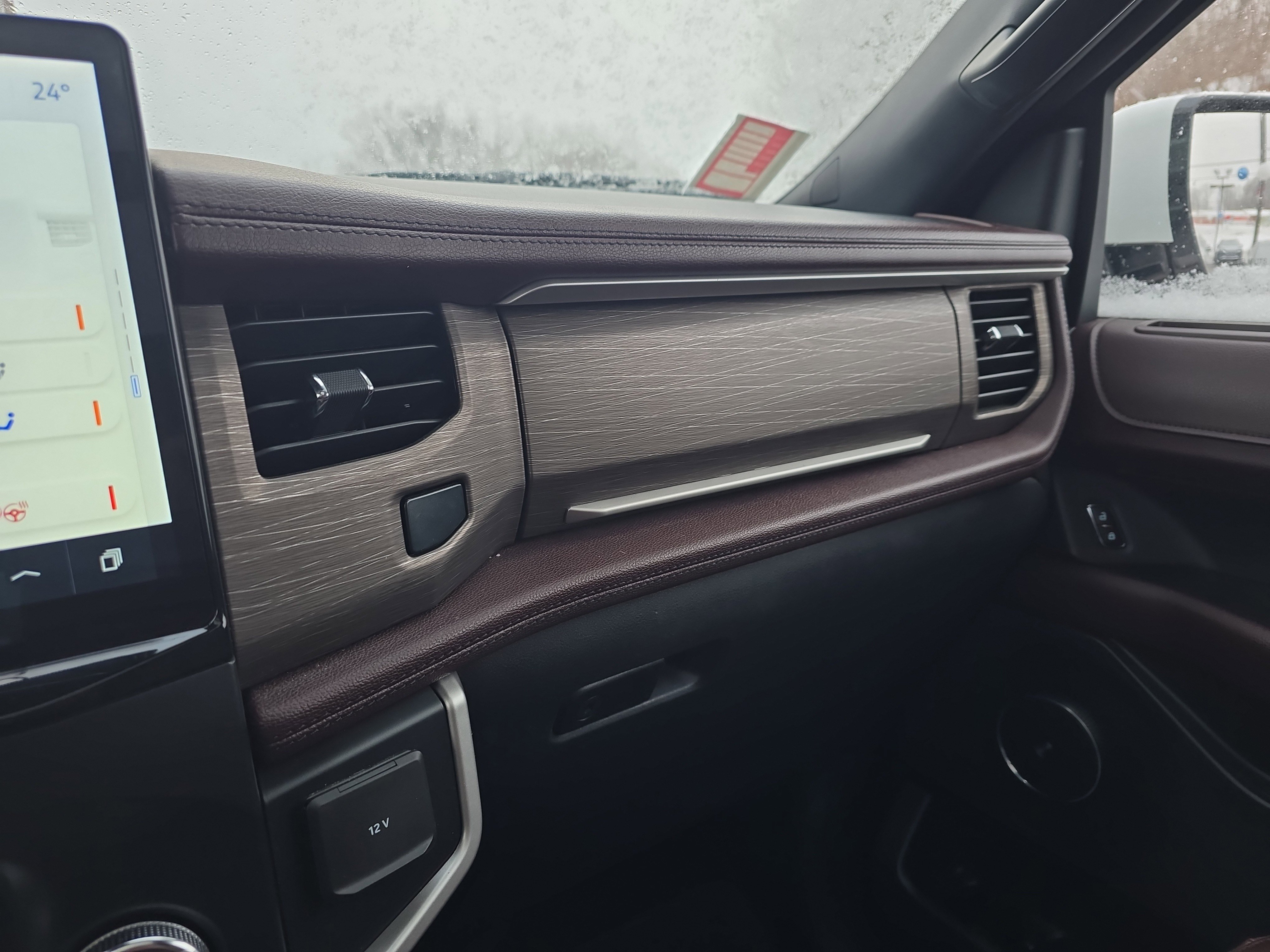 Used 2022 Ford Expedition Max Limited image 33