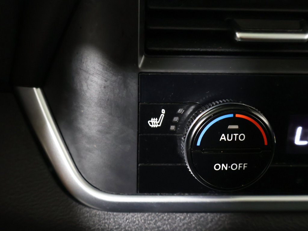 Used 2023 Nissan Rogue SV w/ SV Premium B Package FWD image 49