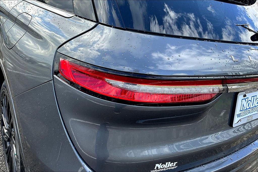 Used 2022 Lincoln Corsair Reserve w/ Equipment Group 201A image 30