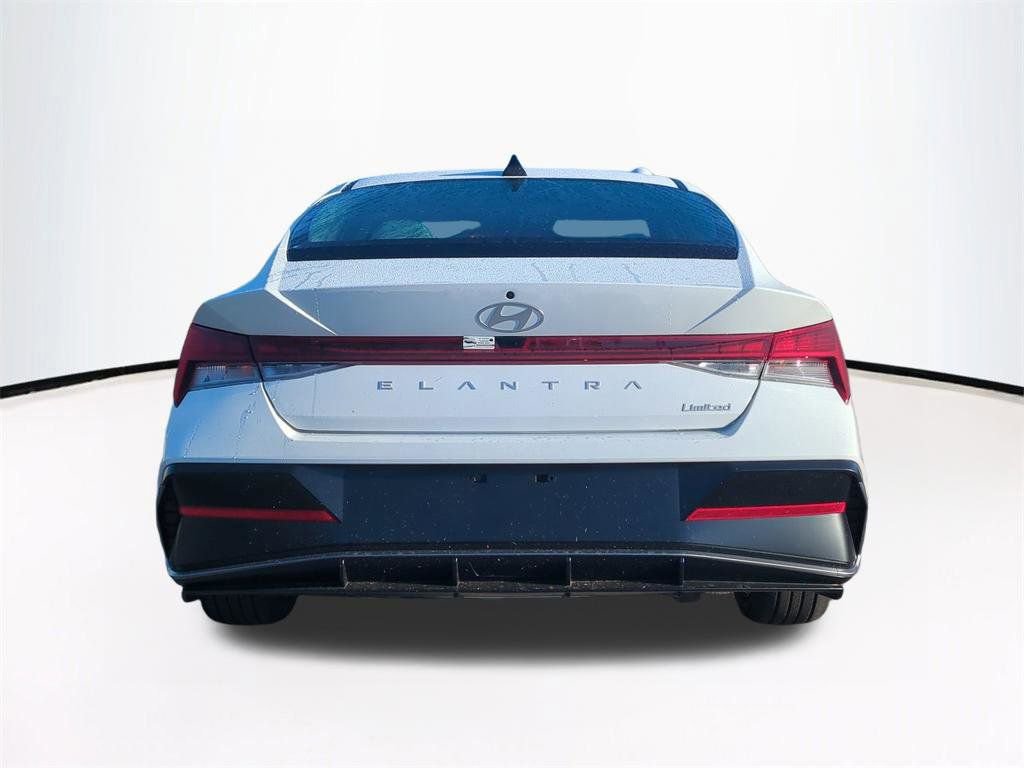 New 2026 Hyundai Elantra Limited image 6