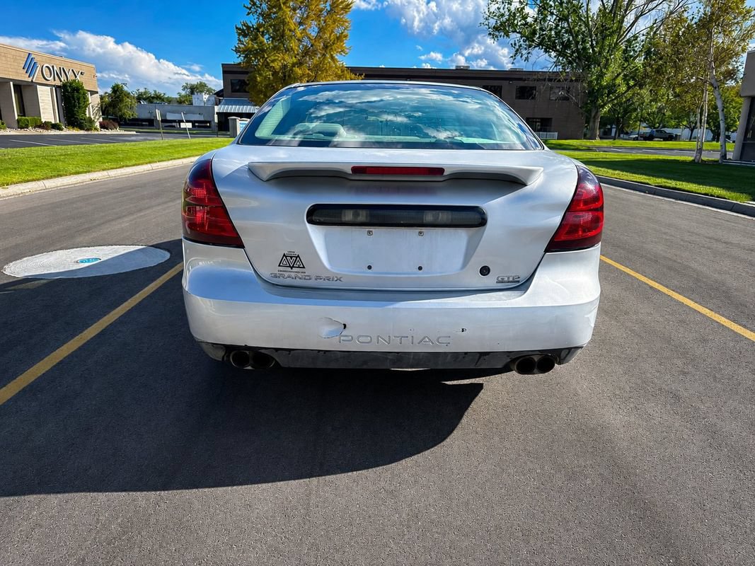 Used 2004 Pontiac Grand Prix GTP FWD image 4