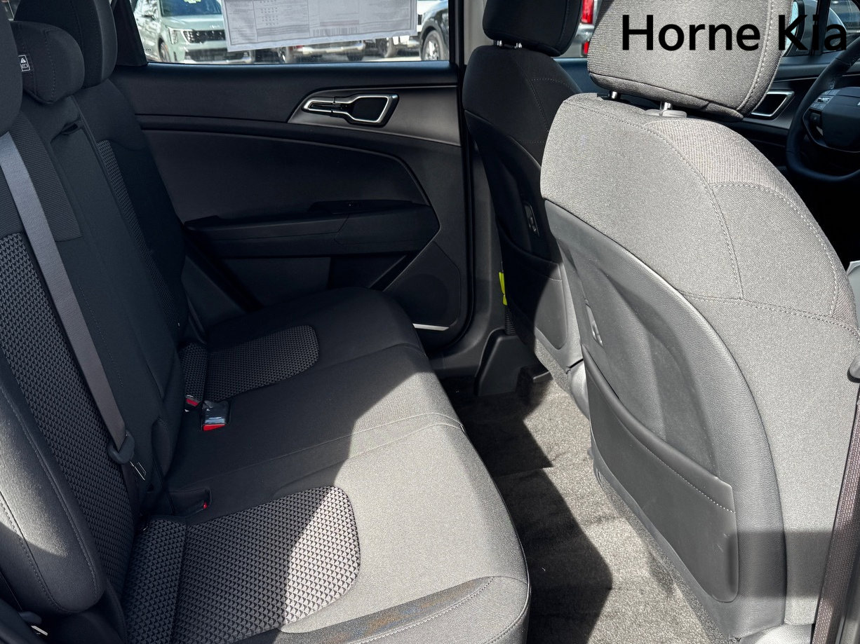 New 2026 Kia Sportage S image 17