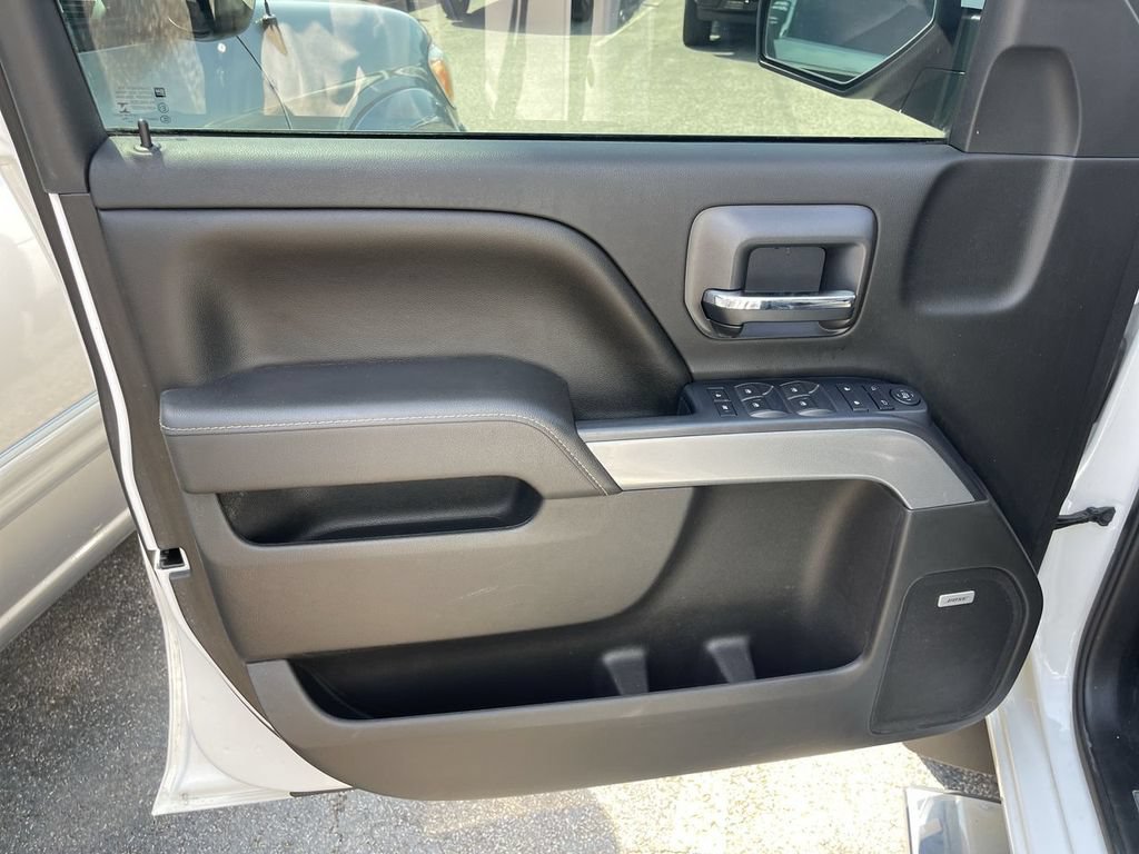 Used 2017 Chevrolet Silverado 1500 LT w/ All Star Edition AWD/4WD image 3