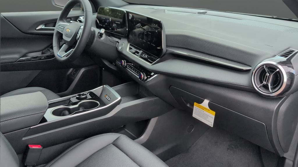 New 2026 Chevrolet Equinox LT w/ Convenience Package II AWD/4WD image 29