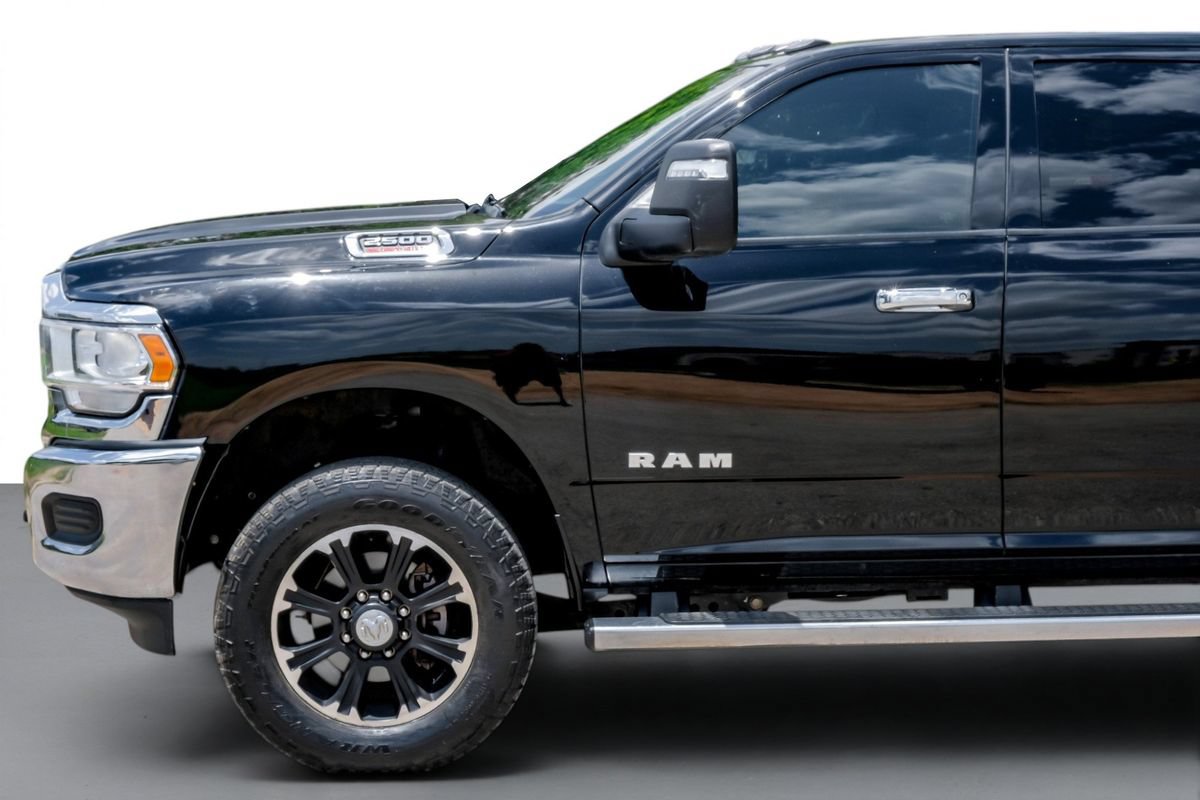 Used 2024 RAM 2500 Tradesman w/ Chrome Appearance Group AWD/4WD image 10