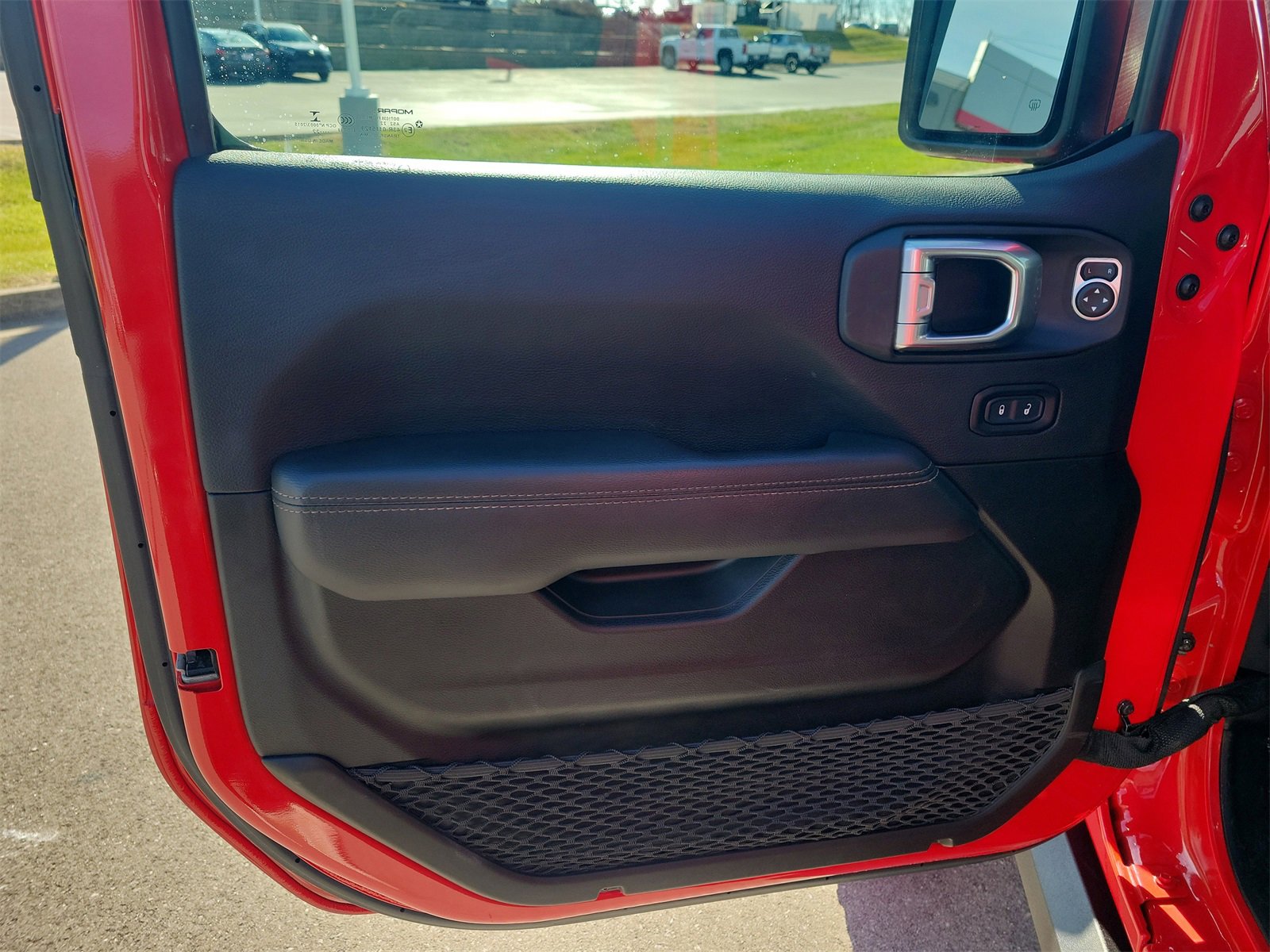 Used 2022 Jeep Wrangler Unlimited Rubicon w/ Trailer Tow Package image 18