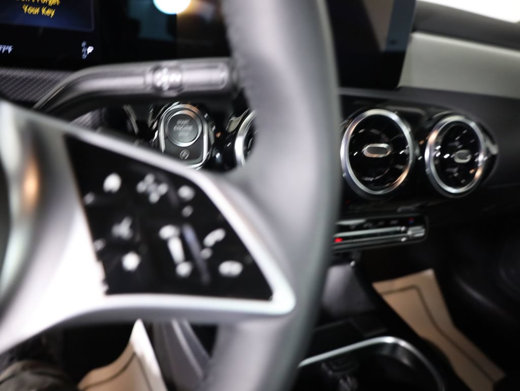Certified 2026 Mercedes-Benz CLA 250 4MATIC image 16