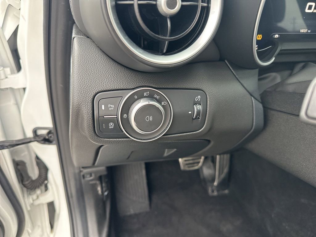 Used 2024 Alfa Romeo Giulia Ti image 13