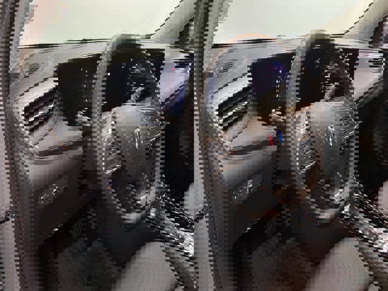 Used 2024 Buick Encore GX Sport Touring w/ Experience Buick Package image 2