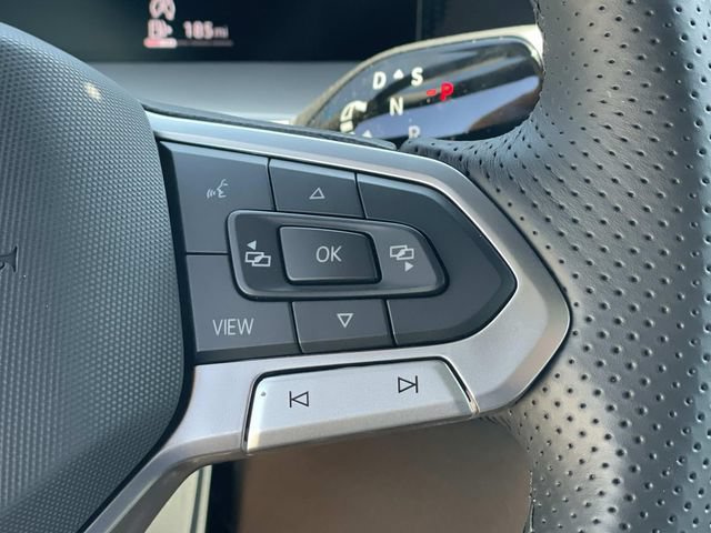 New 2026 Volkswagen Tiguan SE R-Line FWD image 9