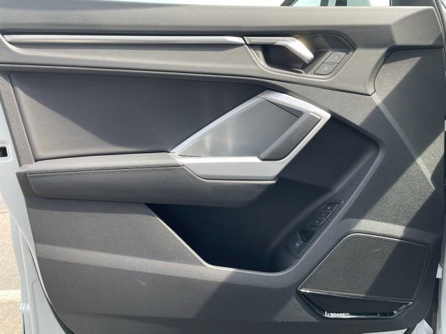 Used 2023 Audi Q3 2.0T Premium Plus w/ Premium Plus Package image 9