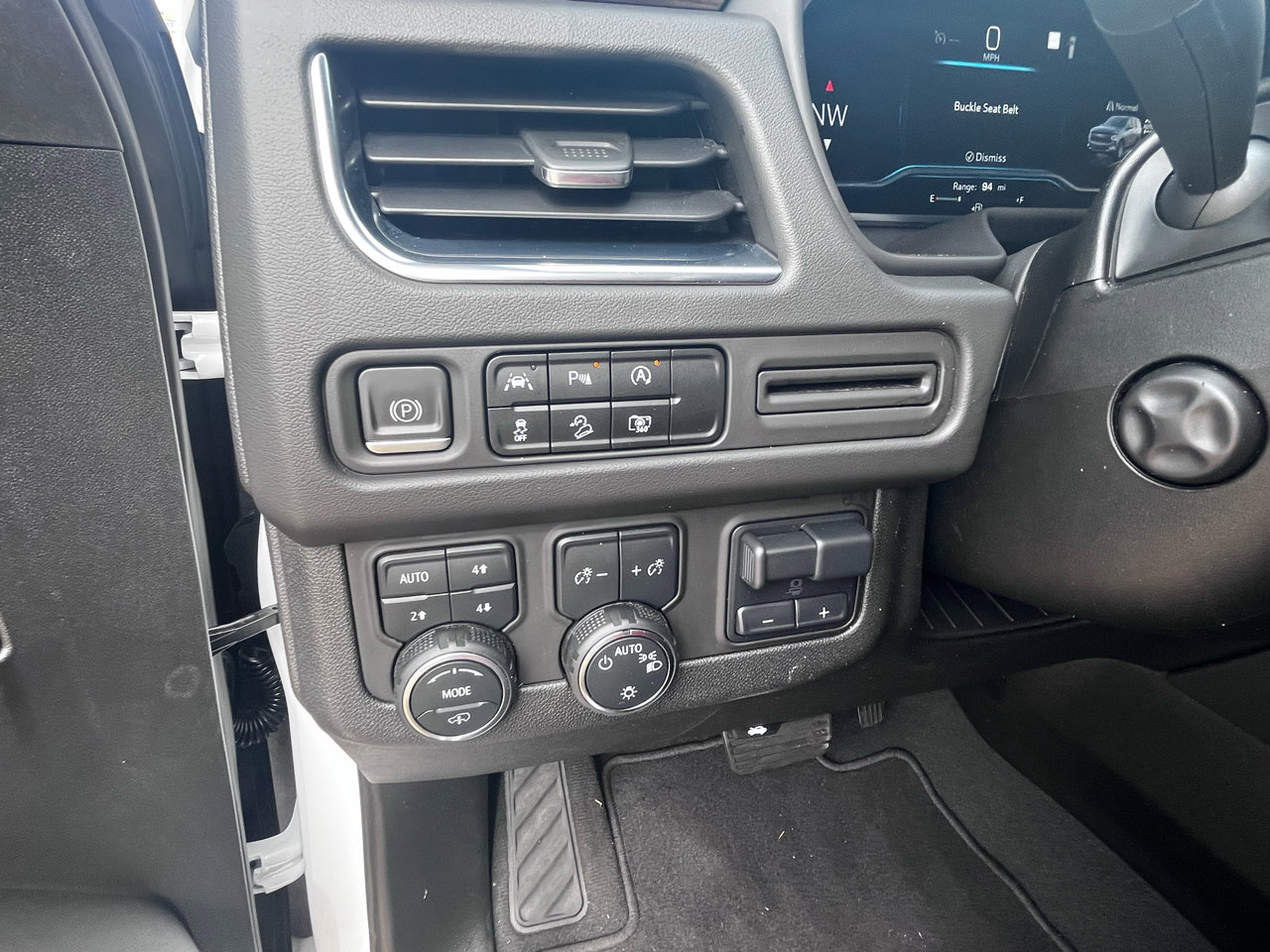 Used 2023 Chevrolet Tahoe Z71 w/ Z71 Off-Road Package image 37