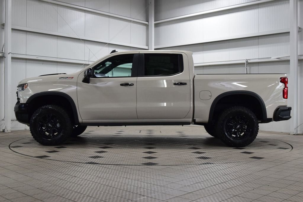 New 2026 Chevrolet Silverado 1500 ZR2 AWD/4WD image 4